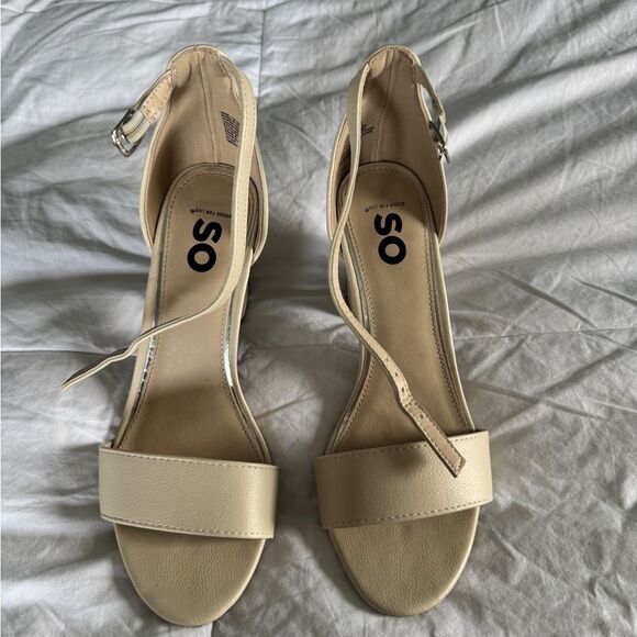 SO Nude Block Heel Sandals – Size 7.5 - Picture 2 of 11